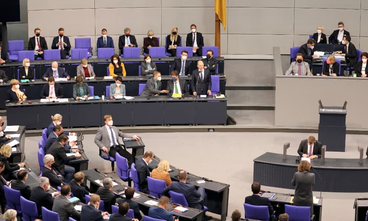 German parliament votes against vaccine mandate for over-60s