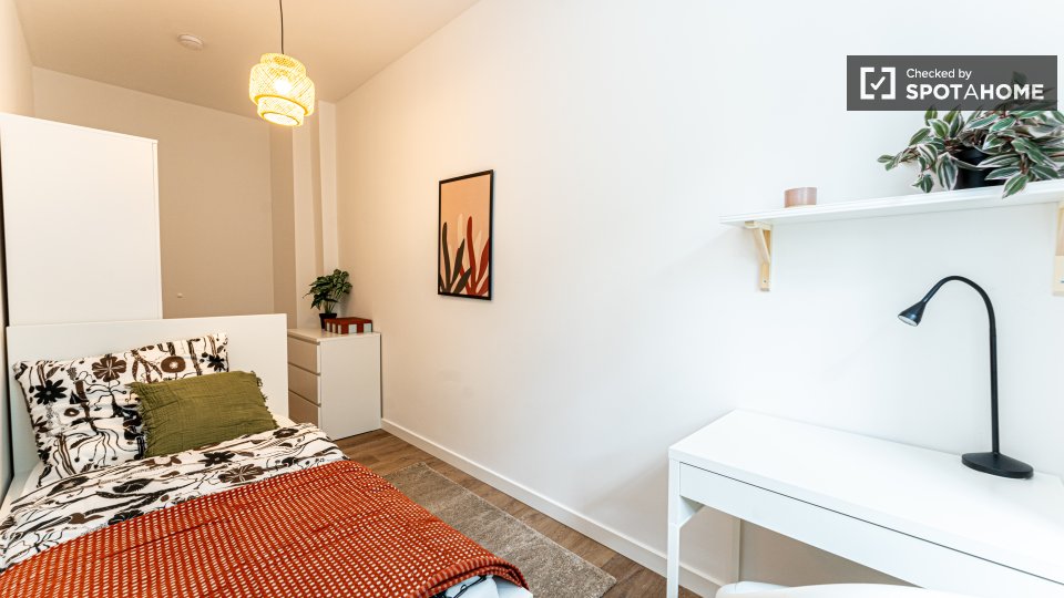 Room, Tabbertstraße, Berlin