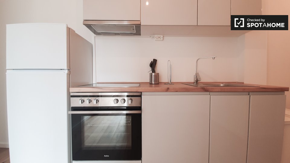 Room, Nazarethkirchstraße, Berlin