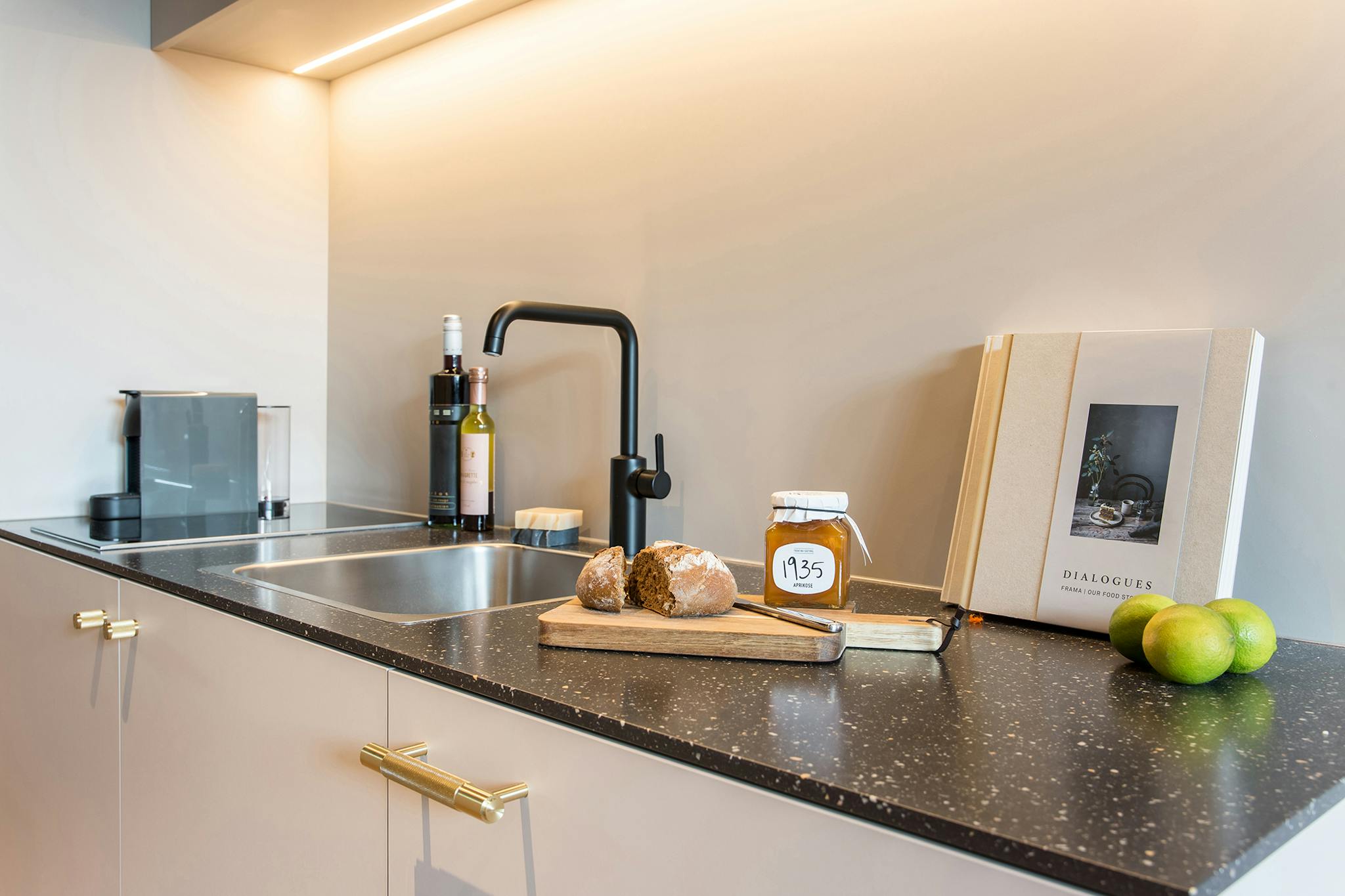 Apartment, Am Sandtorkai, Hamburg