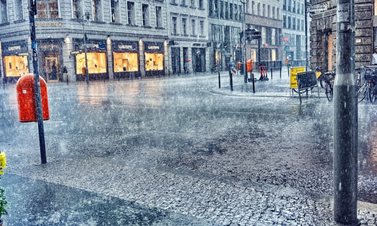 Summer storm chaos: Berlin fire brigade declares state of emergency