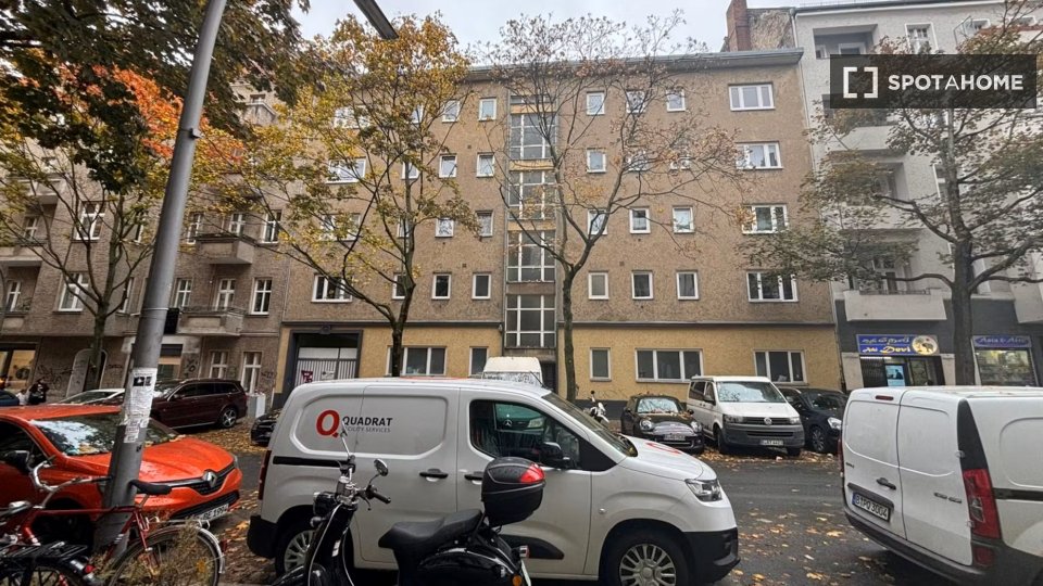 Room, Leykestraße, Berlin