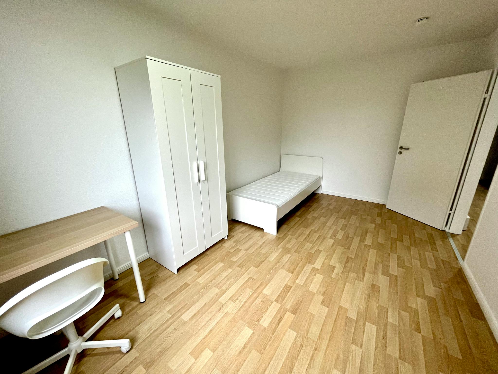 Apartment, Kölner Landstraße, Dusseldorf