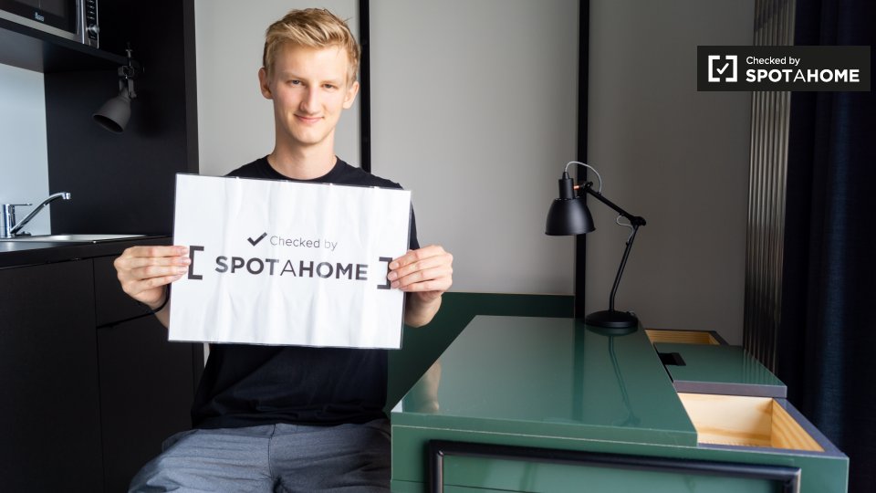 Apartment, Stralsunder Str., Berlin