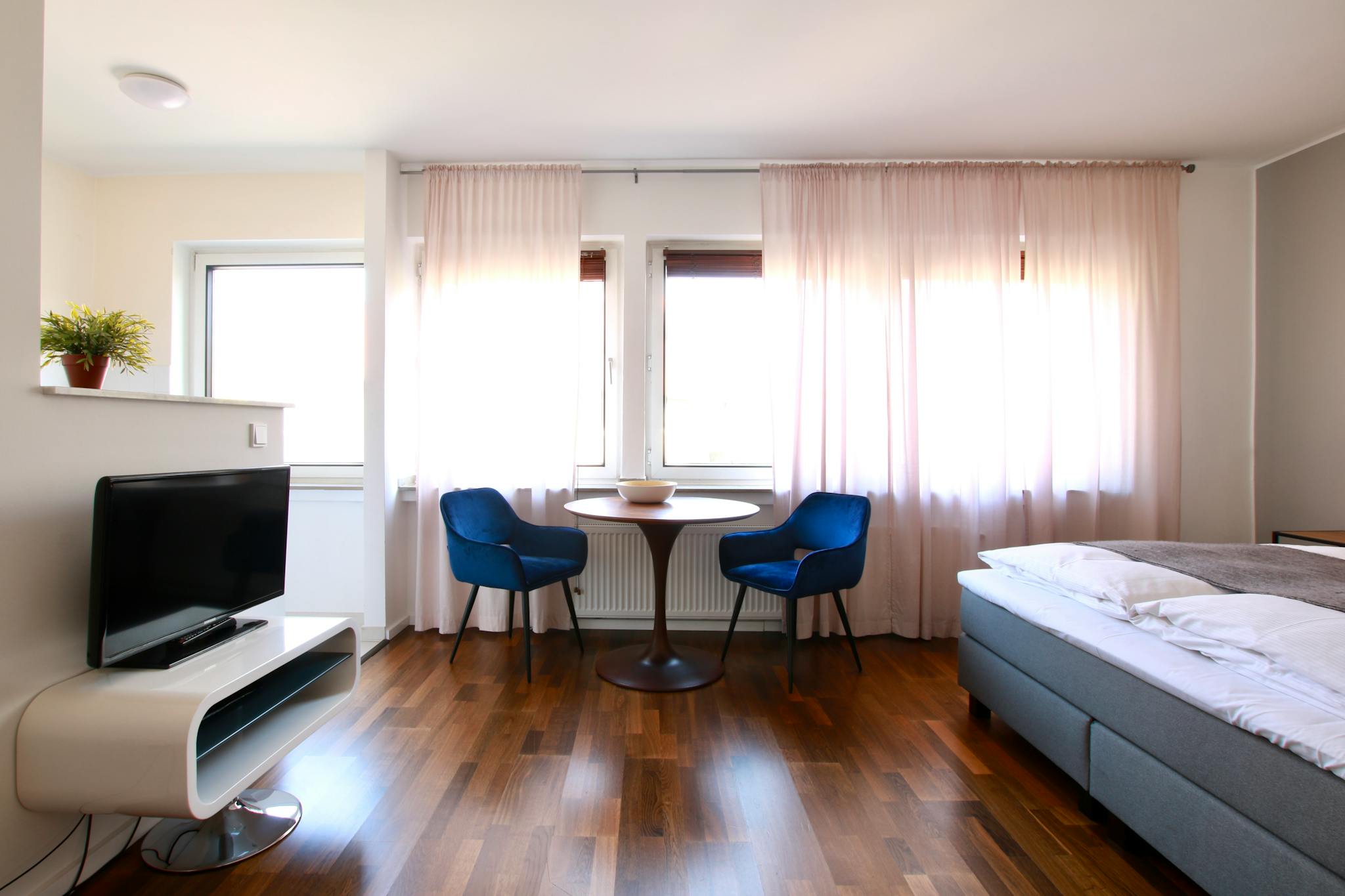 Apartment, Pantaleonswall, Cologne