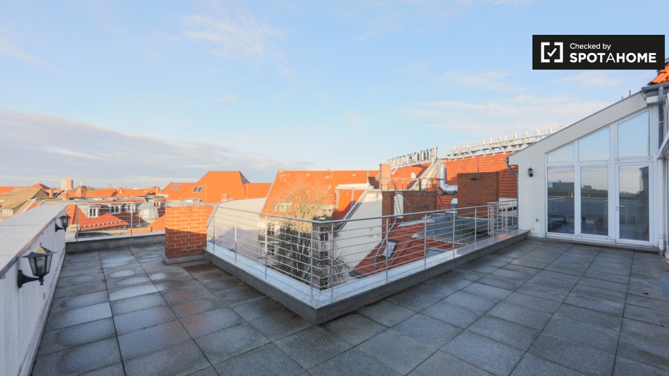 Room, Heerstraße, Berlin