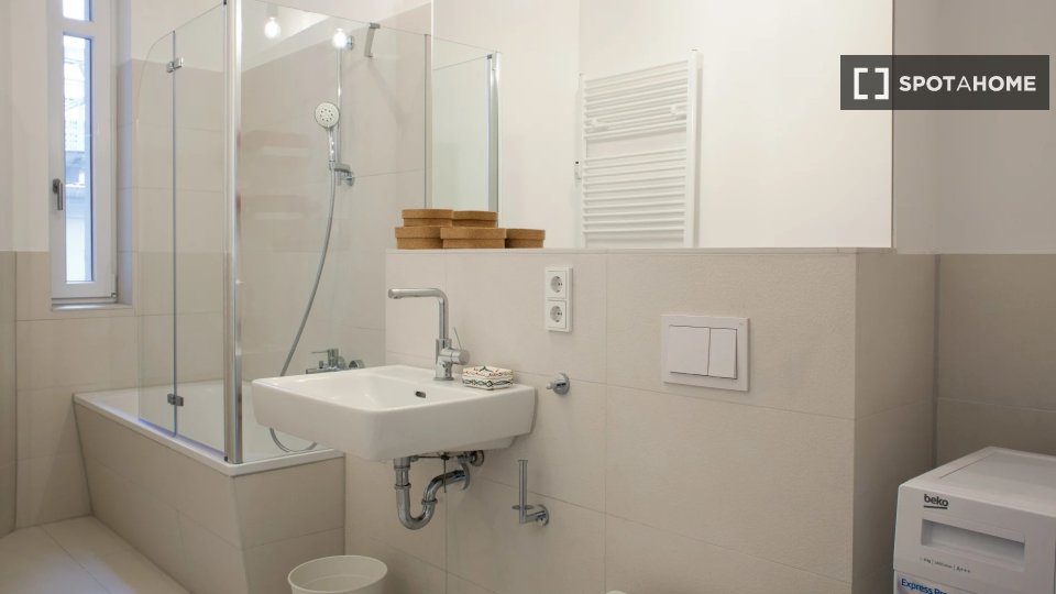 Apartment, Dirschauer Str., Berlin
