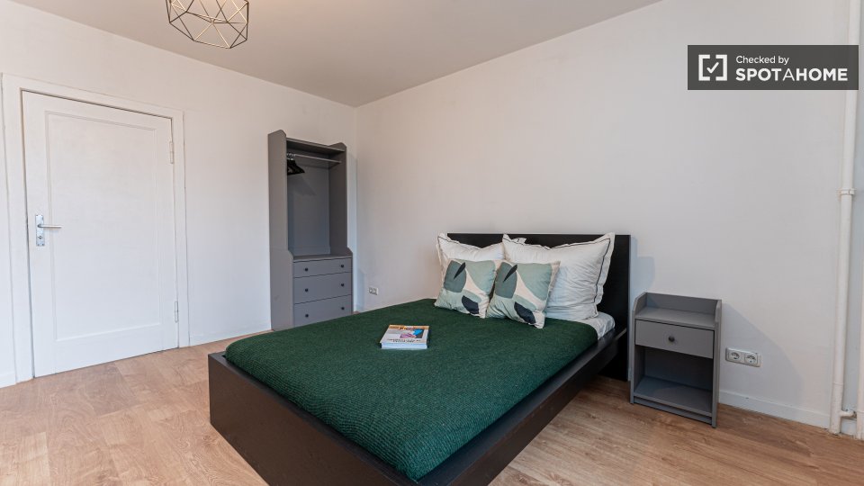 Room, Forckenbeckstraße, Berlin