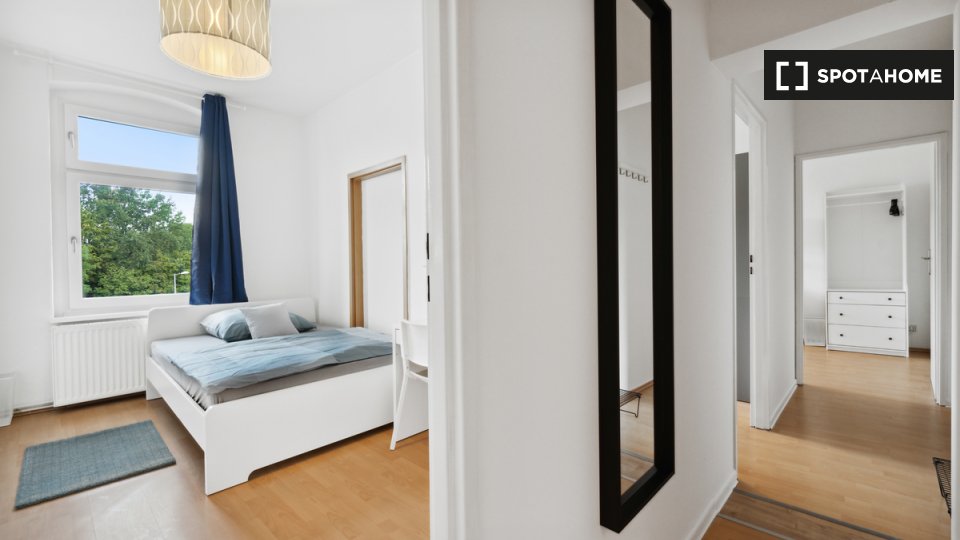 Room, Glienicker Str., Berlin
