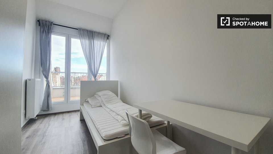 Room, Kottbusser Damm-30, Berlin
