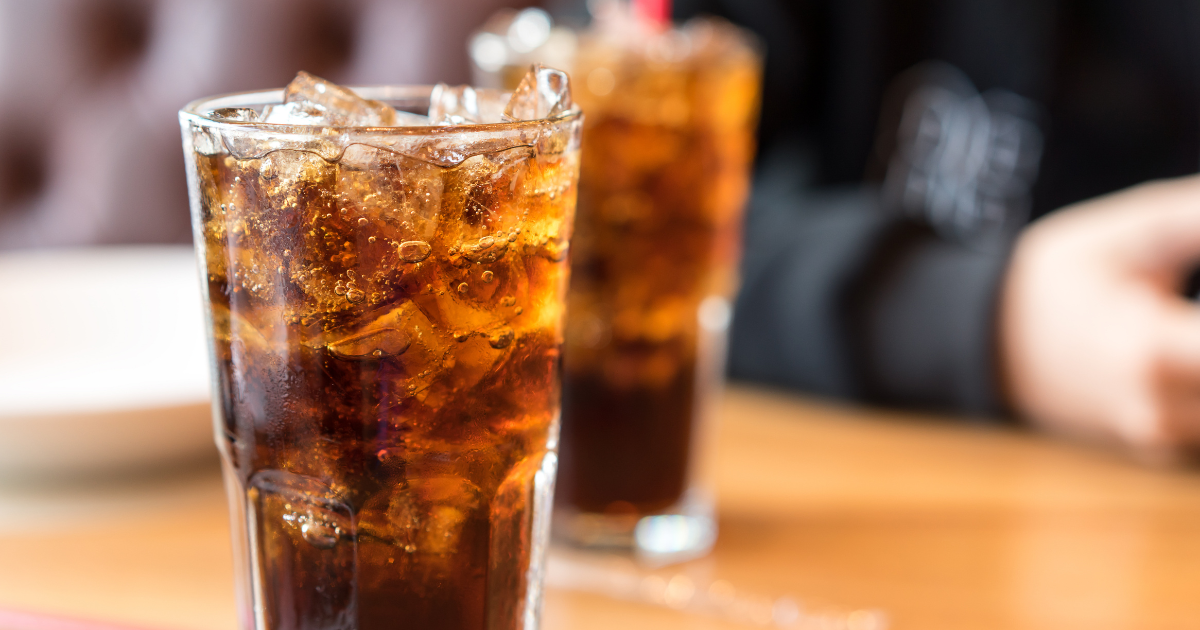 Sugar overload: Half of Dutch youth consume 17 glasses of soft drinks a week