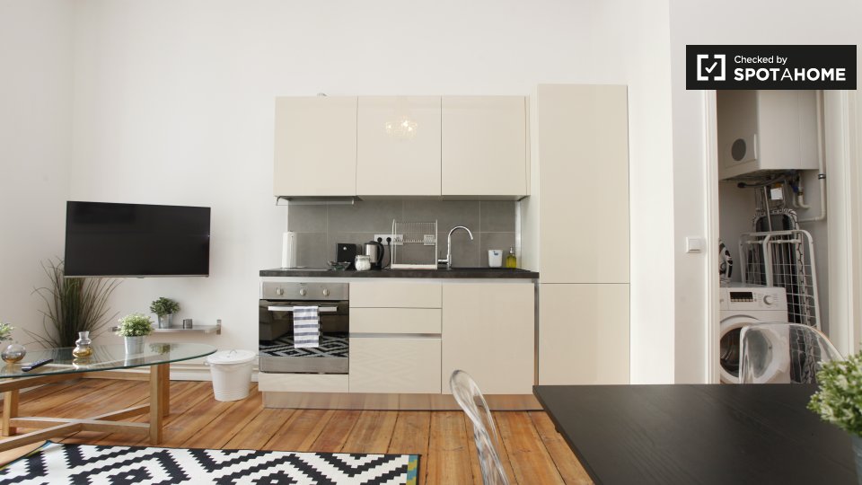 Apartment, Biebricher Str.A, Berlin