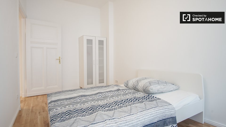 Room, Damerowstraße, 13187 Berlin, Germany, Berlin