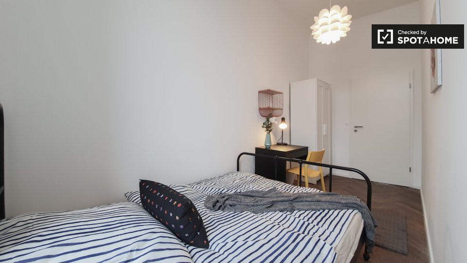 Room, Weimarische Str., Berlin