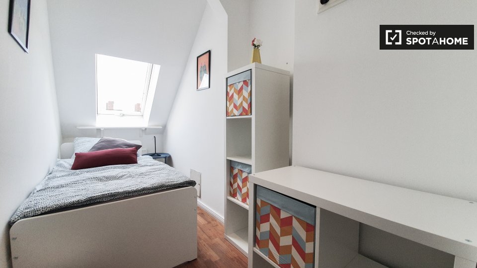 Room, Martin-Luther-Str., Berlin