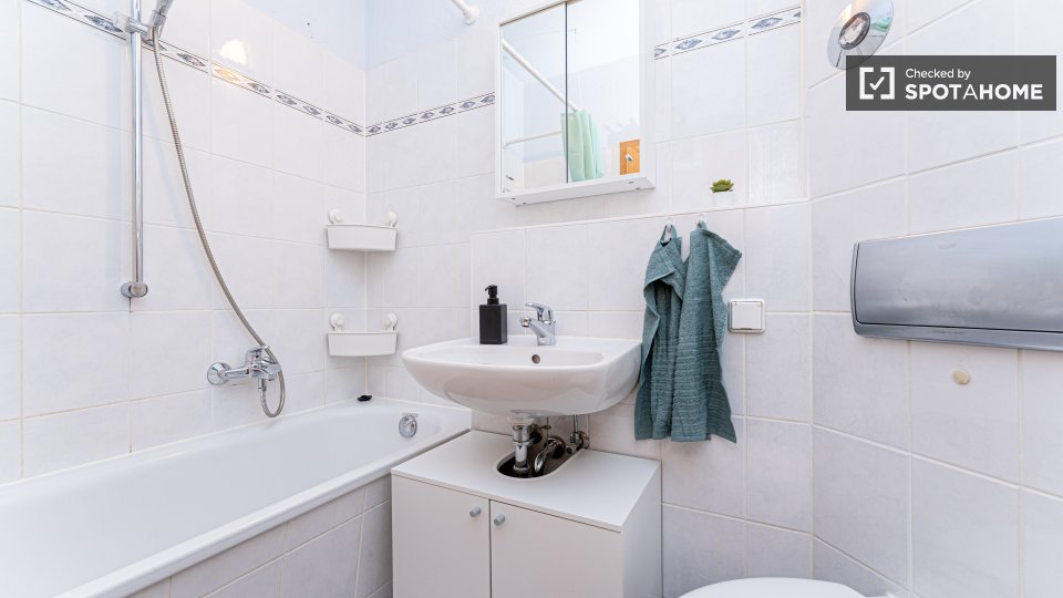 Room, Gluckstraße, Berlin