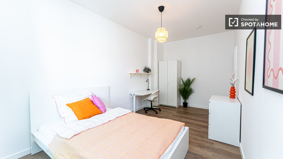 Room, Tabbertstraße, Berlin