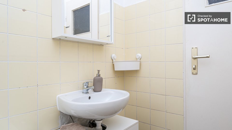 Room, Jüdenstraße, Berlin