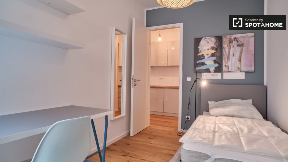 Room, Nazarethkirchstraße, Berlin
