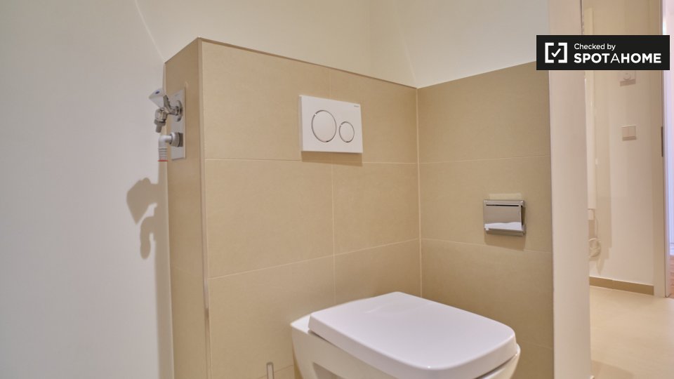 Room, Nazarethkirchstraße, Berlin