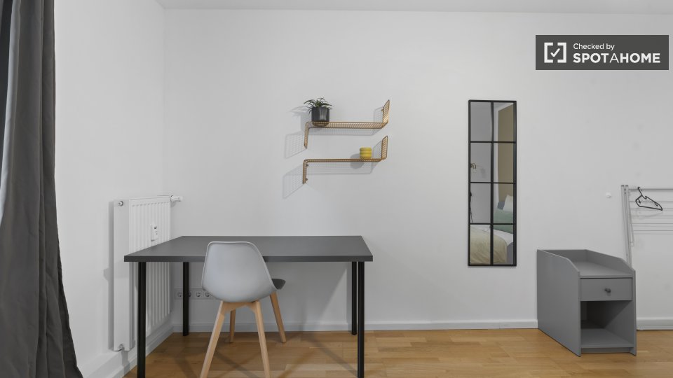 Room, Friedrichstraße, Berlin