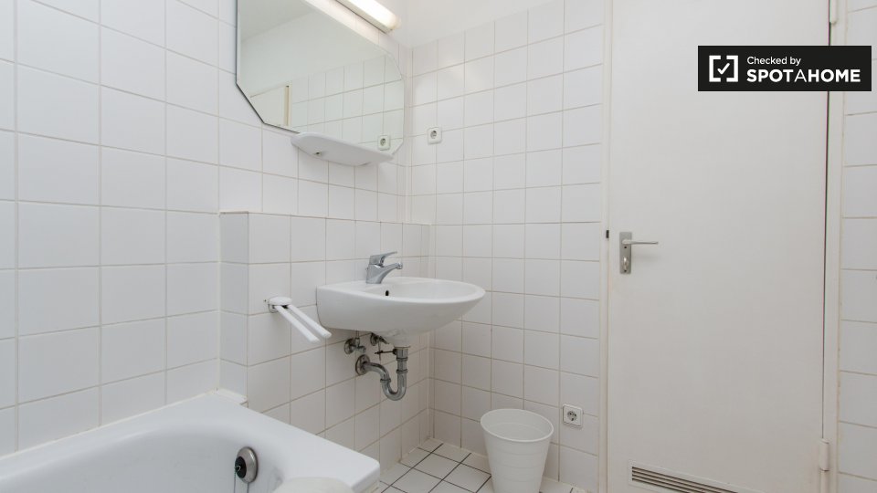 Room, Bismarckstraße, Berlin