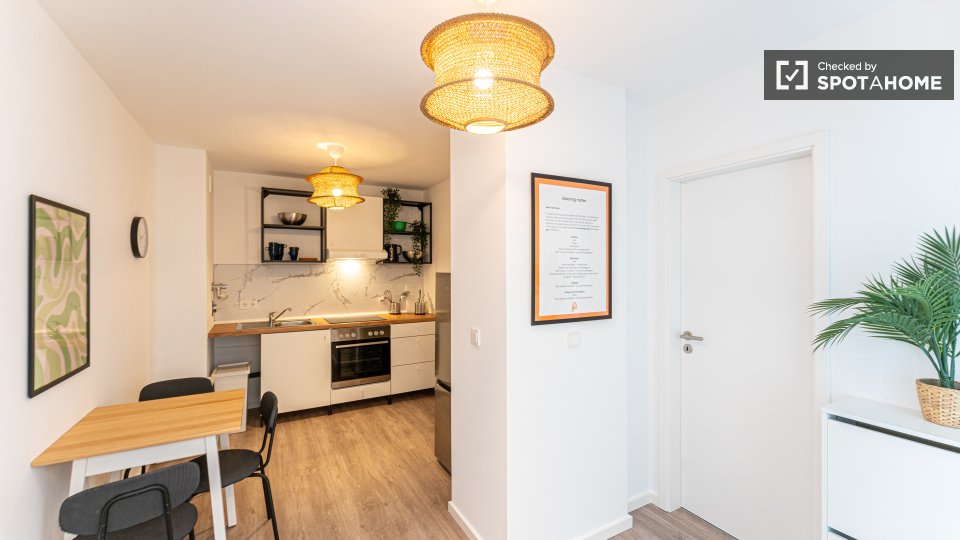 Room, Müllerstraße, Berlin