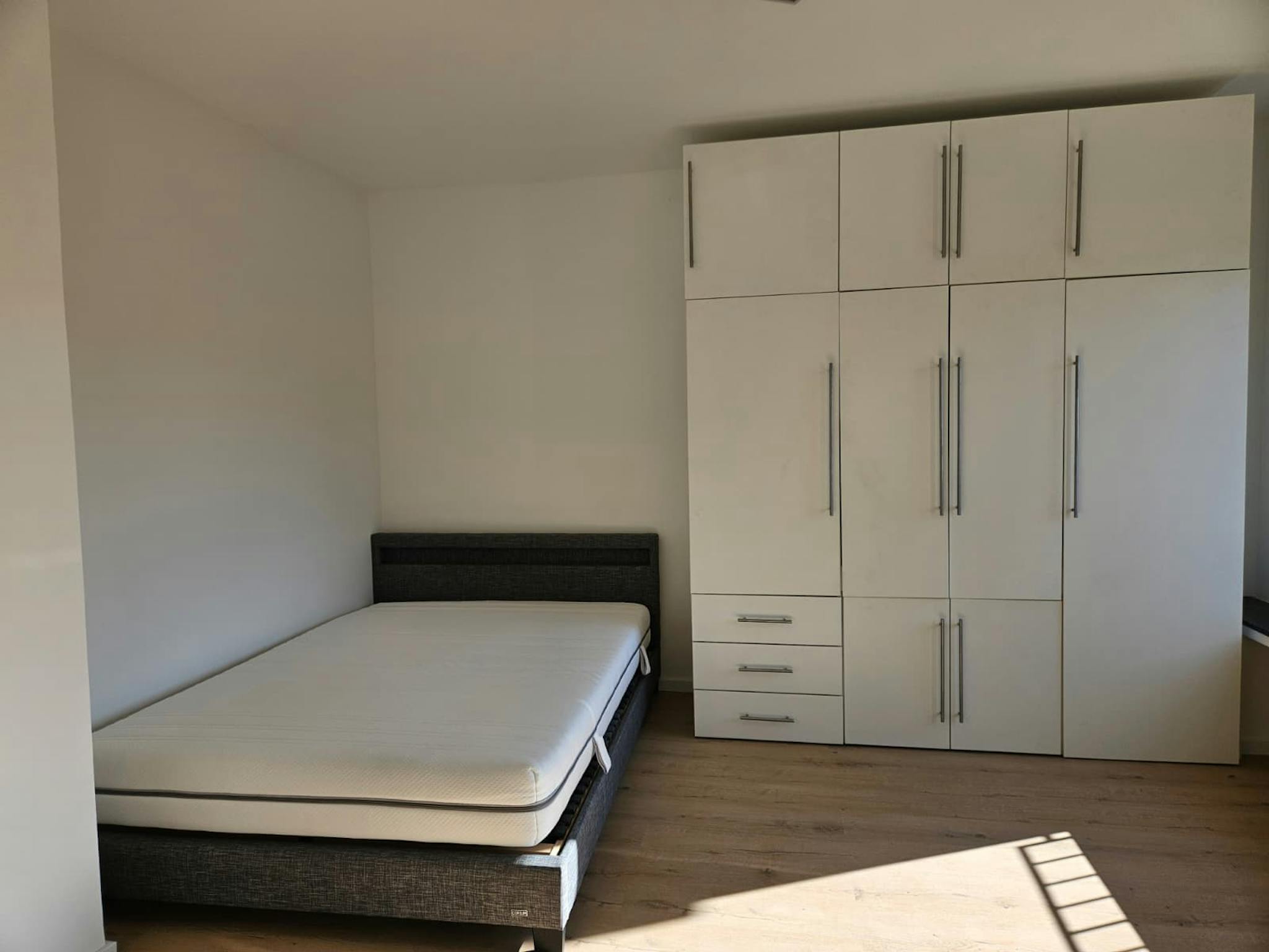 Apartment, Zeppelinstraße, Dusseldorf