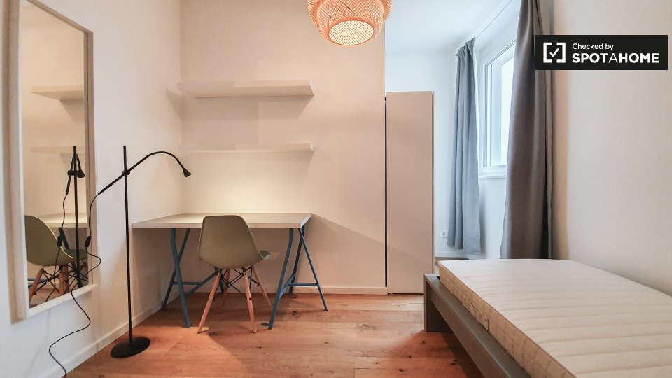 Room, Nazarethkirchstraße, Berlin
