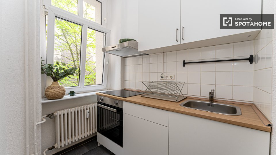 Room, Kottbusser Damm, Berlin