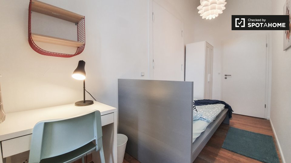 Room, Weimarische Str., Berlin