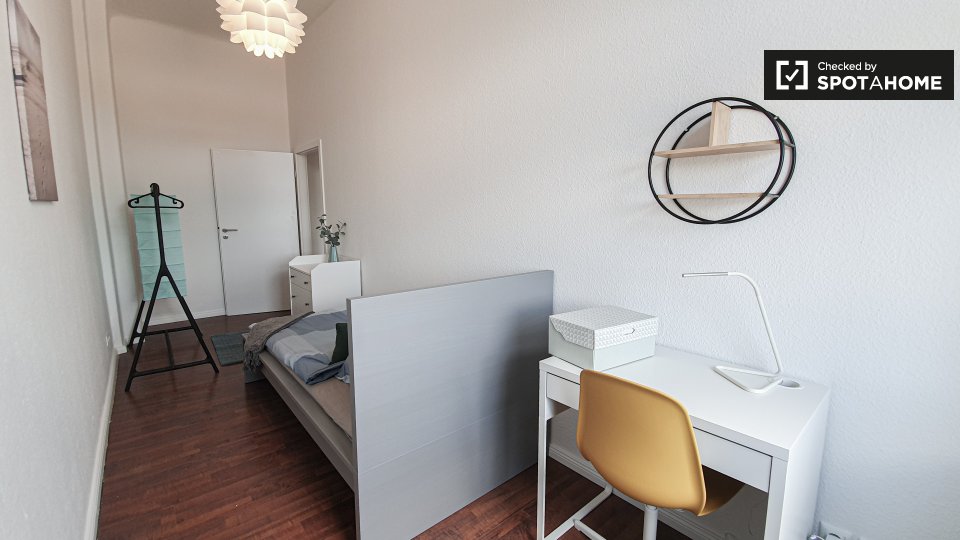 Room, Holländerstraße, Berlin