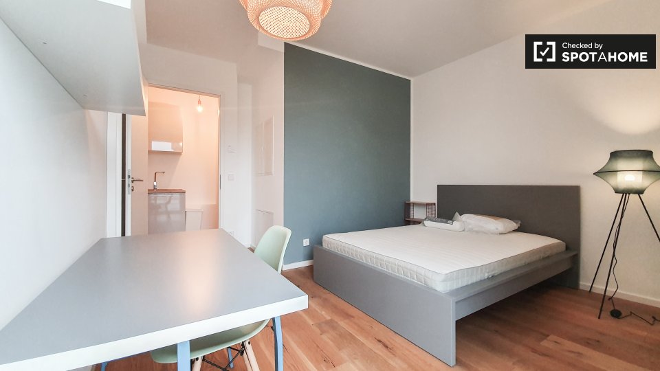 Room, Nazarethkirchstraße, Berlin
