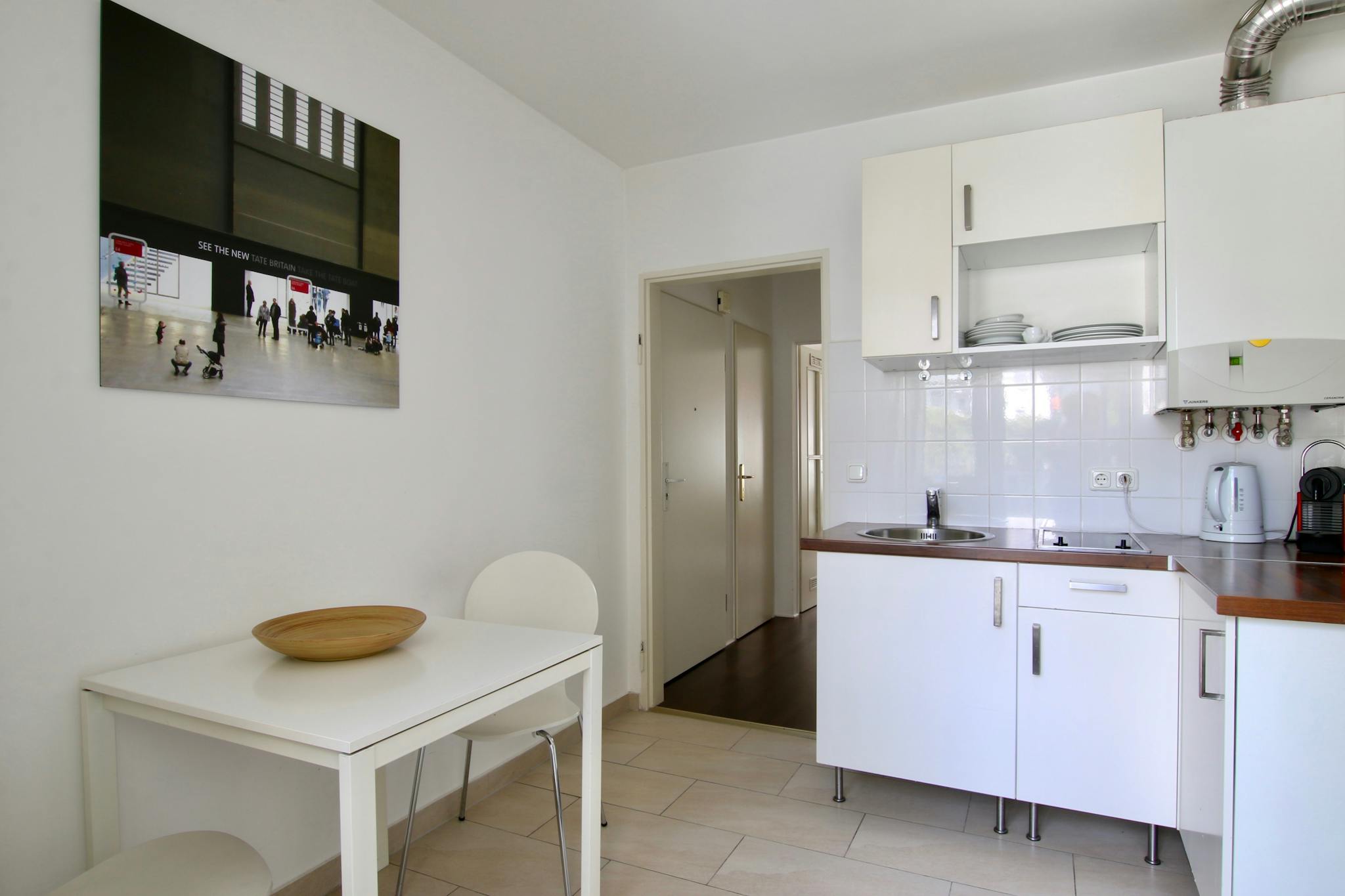 Apartment, Leostraße, Cologne