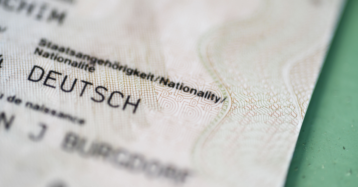 Record number of people naturalised in Berlin and Hamburg in 2025