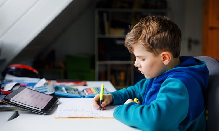 KMK: All children in Germany should return to school in March