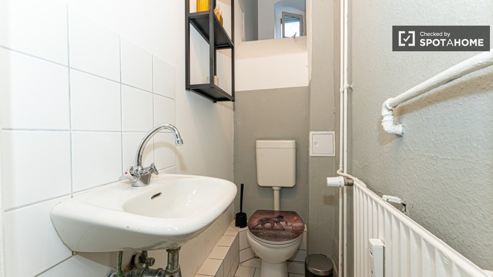 Room, Kantstraße, Berlin