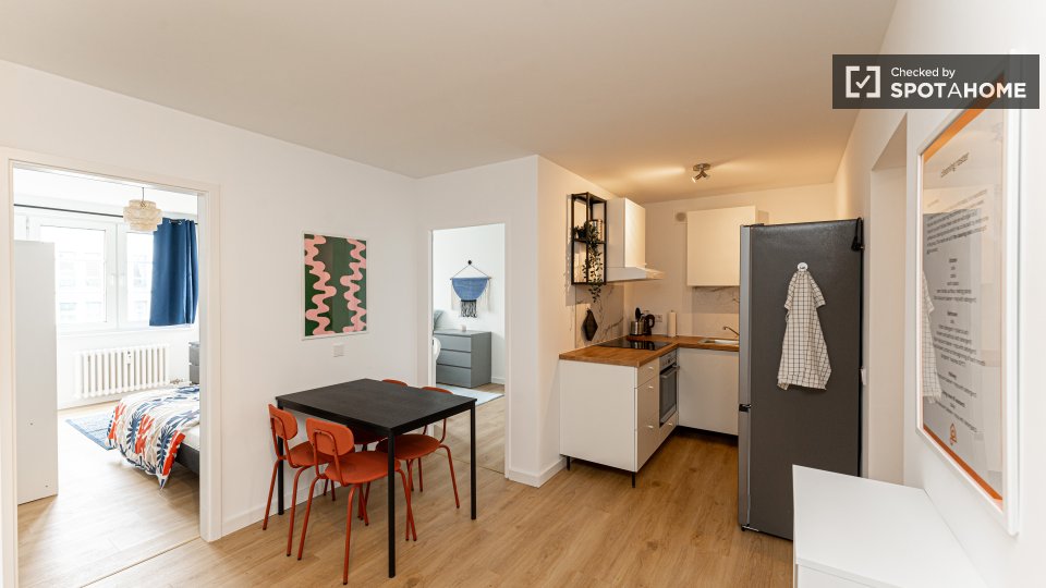 Room, Müllerstraße, Berlin