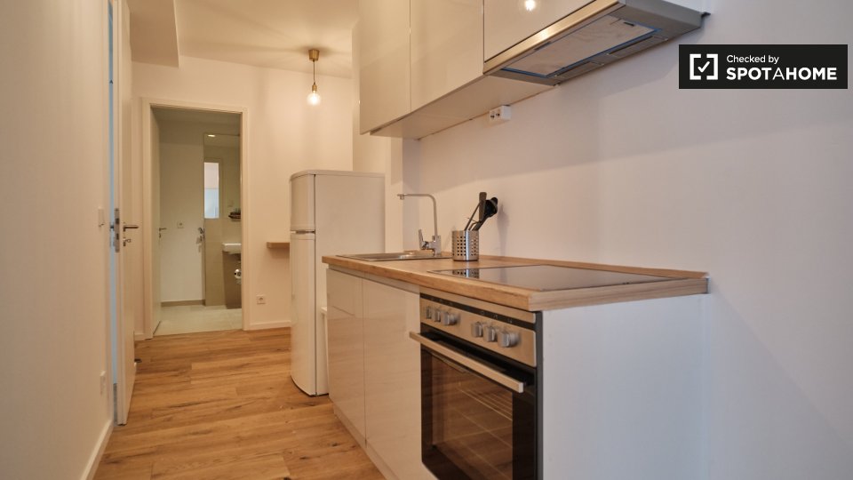 Room, Nazarethkirchstraße, Berlin