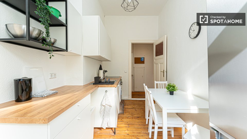 Room, HindenburgdammD, Berlin