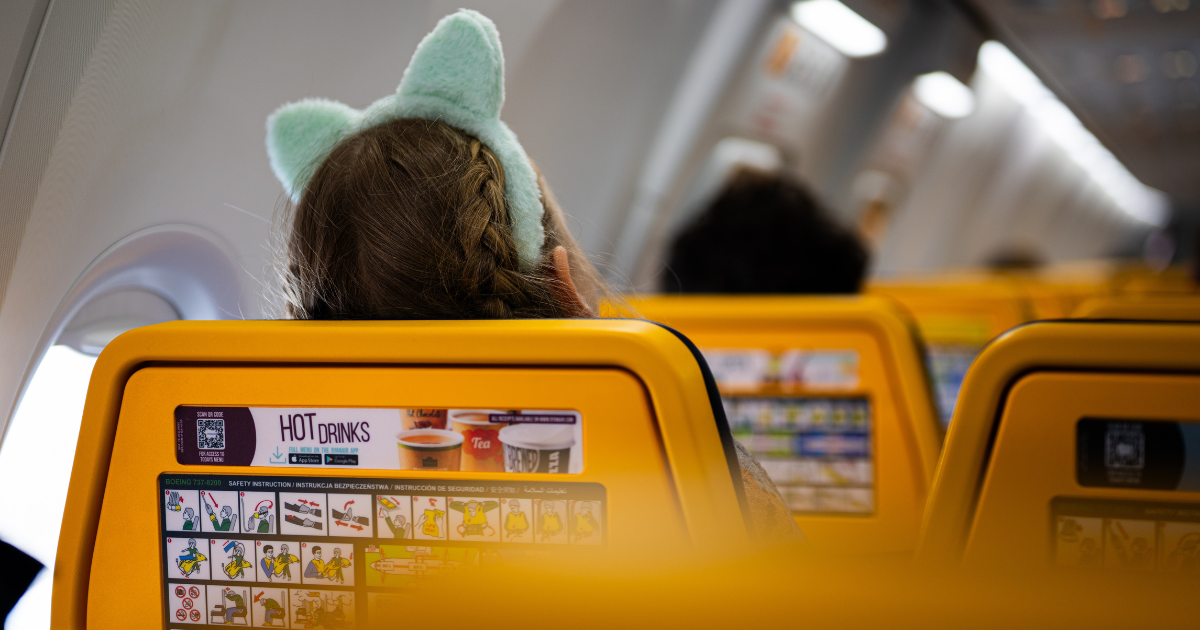 Investigation prompts Ryanair to scrap fee for families to sit together