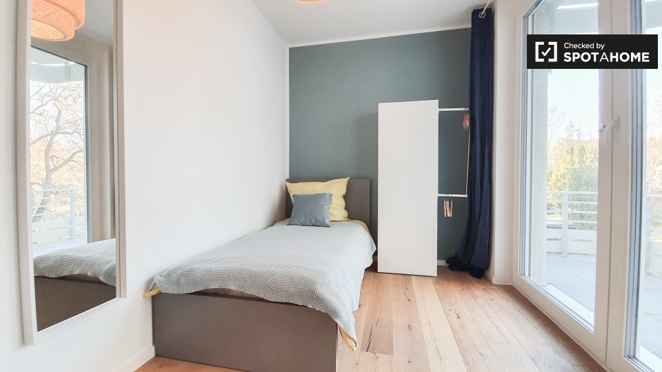 Room, Nazarethkirchstraße, Berlin