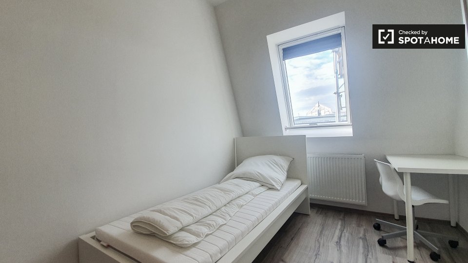 Room, Kottbusser Damm-30, Berlin