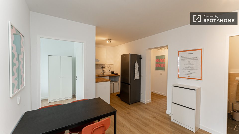 Room, Müllerstraße, Berlin