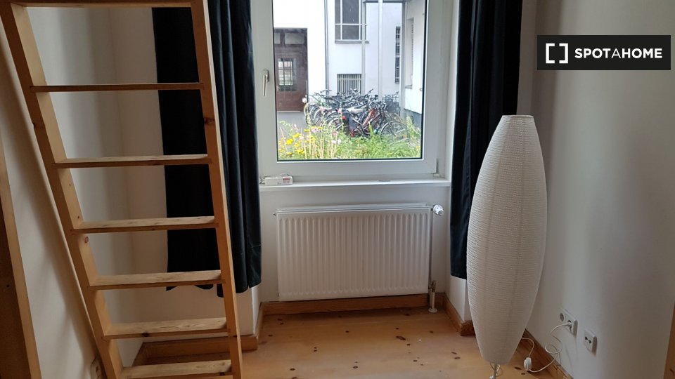 Room, Hauptstraße, Berlin
