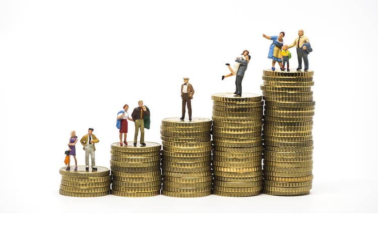 How much does health insurance cost in Germany?