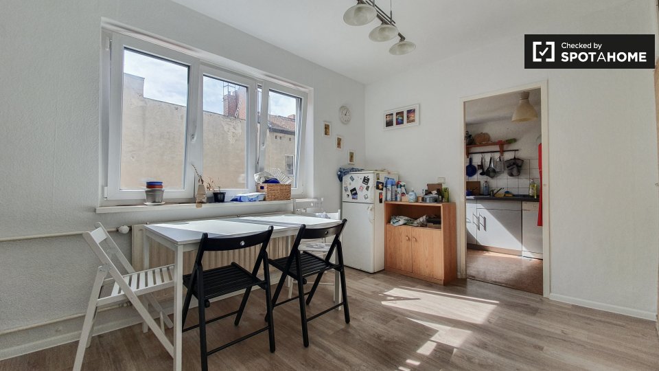 Room, Gneisenaustraße, Berlin