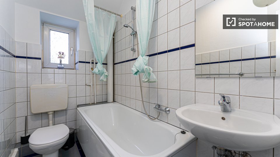 Room, Lauterberger Str., Berlin