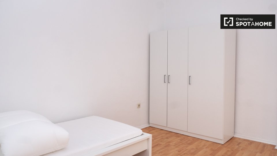 Room, Mehringdamm, Berlin