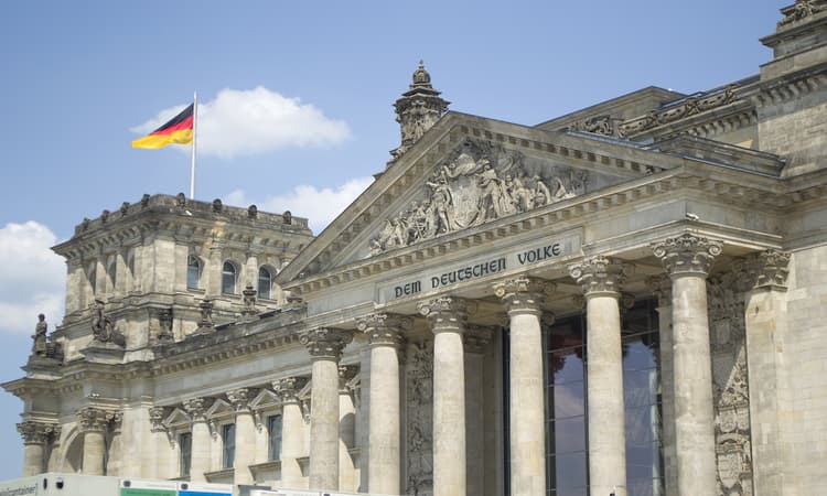 Germany ends the year with 13,5 billion-euro surplus
